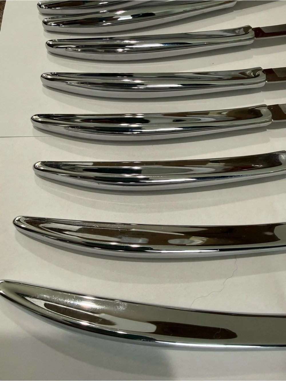 Vintage 1970s Carvel Hall Steak Dinner Knife Set of 8 Stainless USA